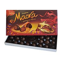 Набор конфет Маска с хрустящими вафлями 300г